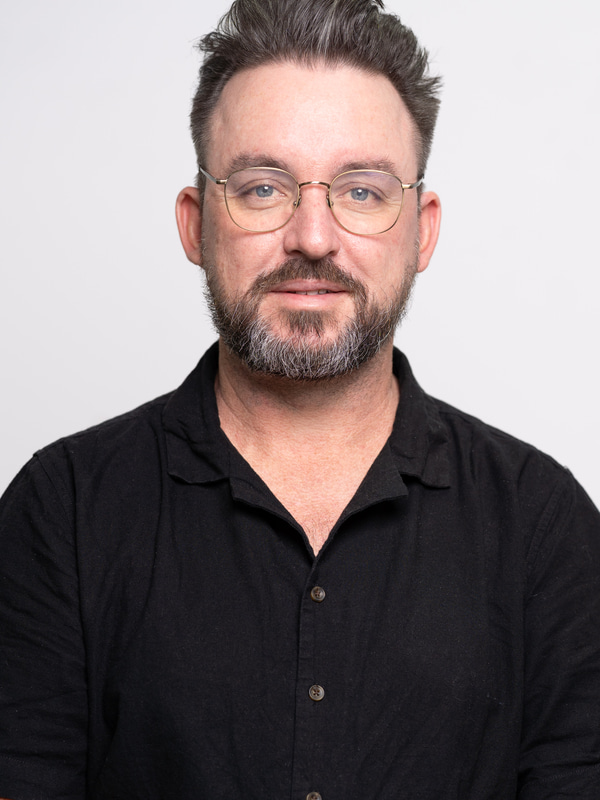 Dr Simon Degroot